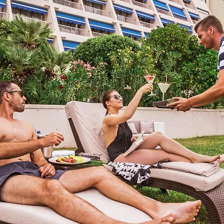 Grand Bernardin Hotell