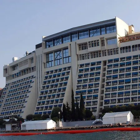 Hotel Grand Bernardin