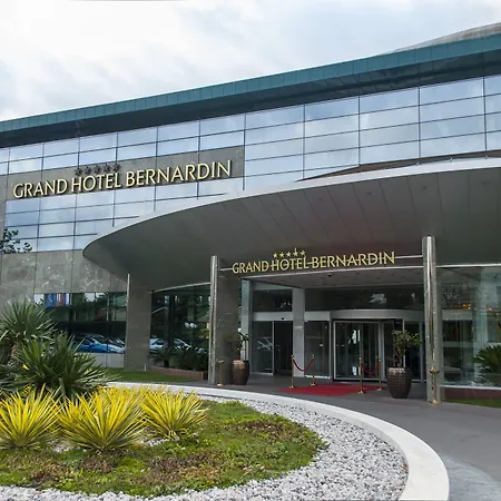 グランド ベルナルディン 5* ポルトローシュ