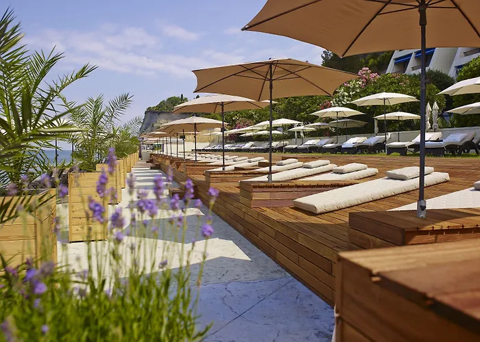 Grand Bernardin Hotel